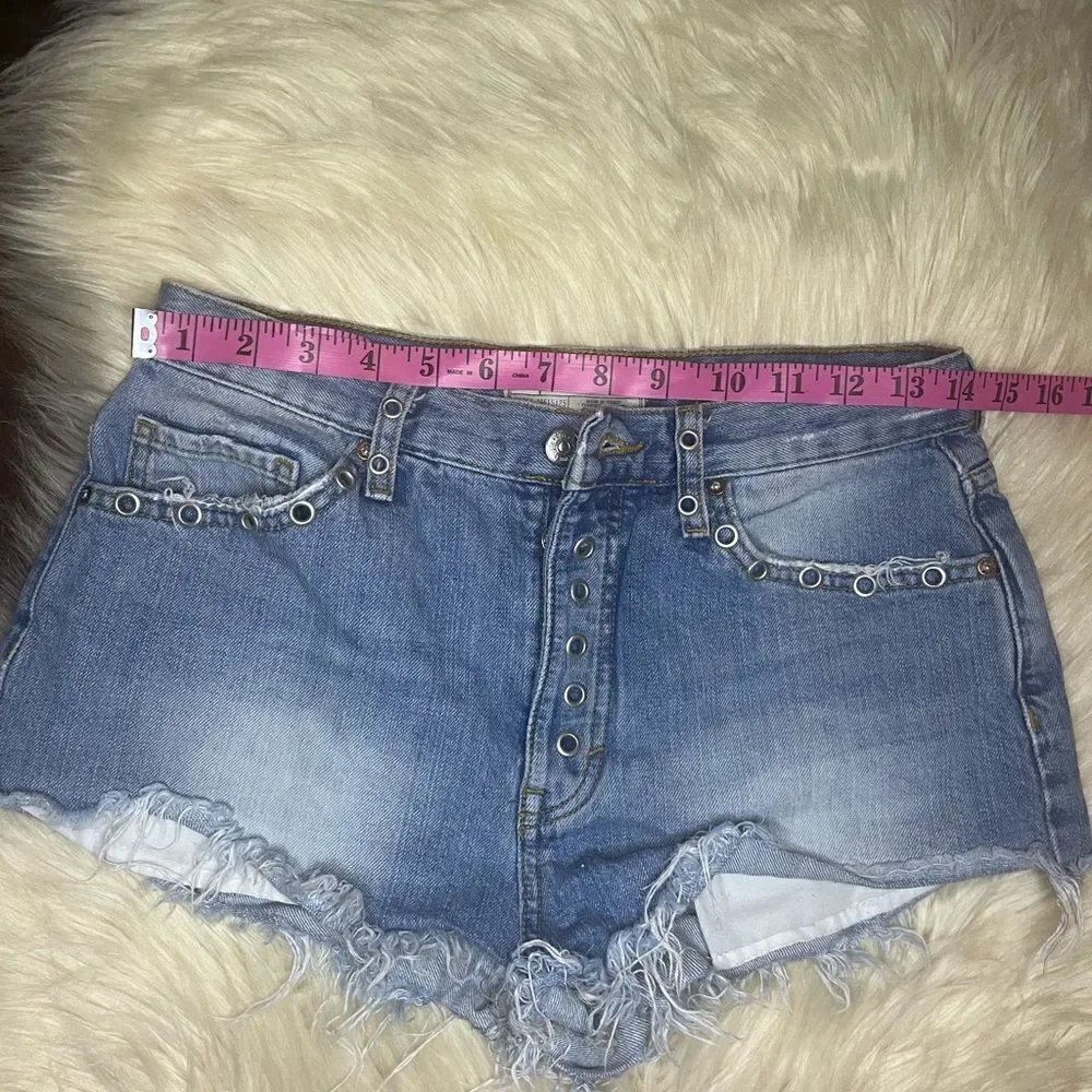 Free People distressed button fly denim shorts sz 27